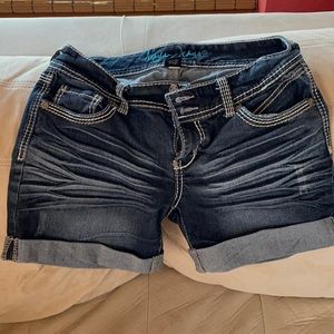 Ariya denim shorts size 7/8